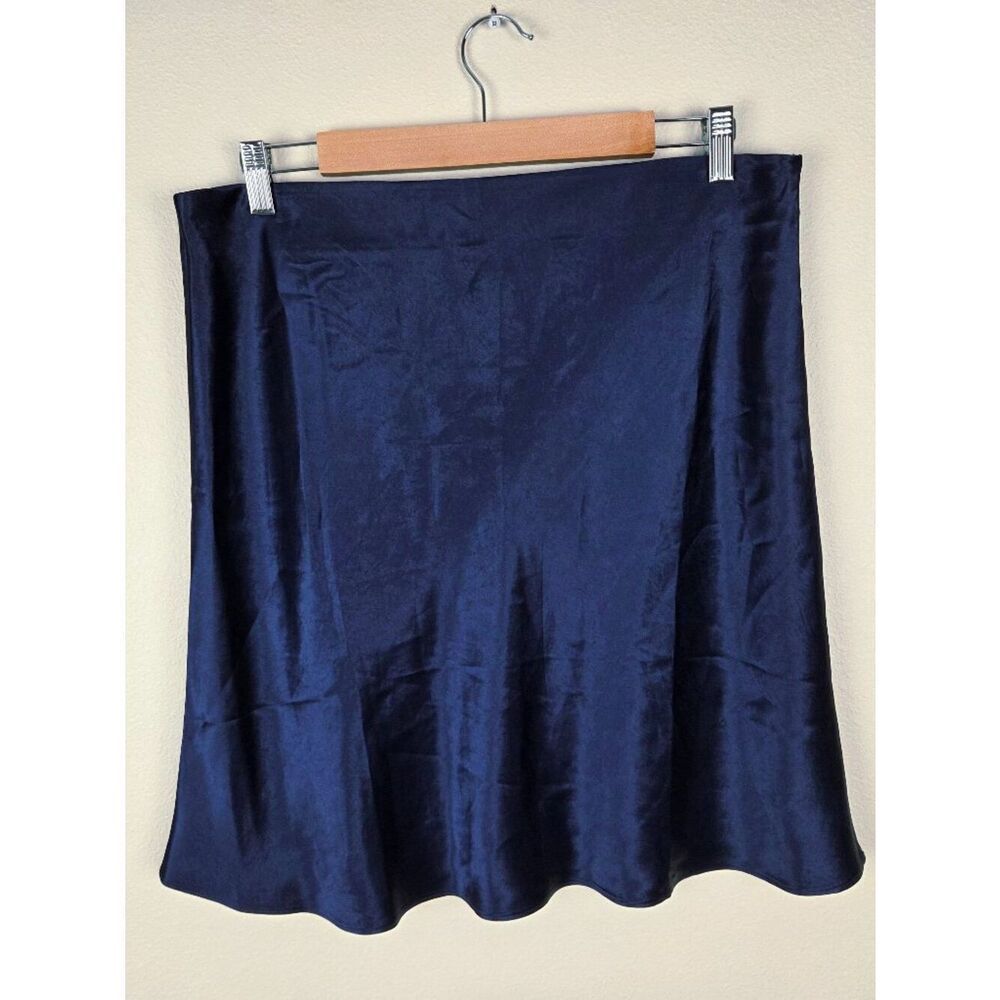 Babaton Aritzia Satin Mini Skirt Size 16 Navy Blue Sheen Party Elastic Waist
